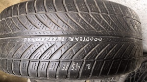 17 245 55 Goodyear Ultra Grip Performance RFT