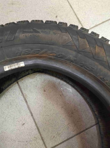 Шины Pirelli Winter 185/60 R15 -- б/у 5