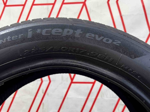 Шины Hankook Winter I'Cept Evo2 W320 225/50 R17 -- б/у 5