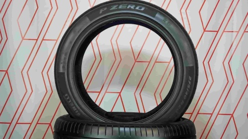 Шины Pirelli P Zero 275/40 R20 -- б/у 5.5