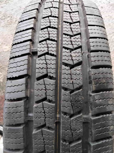 Шины Nexen WinGuard WT1 235/65 R16C -- б/у 5