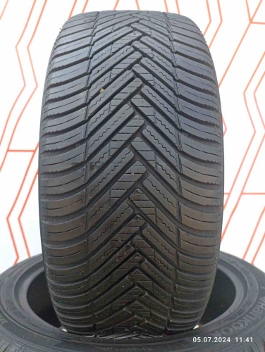 Шины Hankook Kinergy 4S2 H750 215/55 R17 98W б/у 5.5