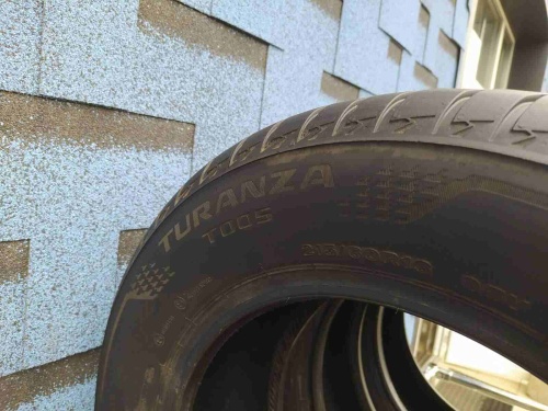 Шины Bridgestone Turanza T005 215/60 R16 -- б/у 6