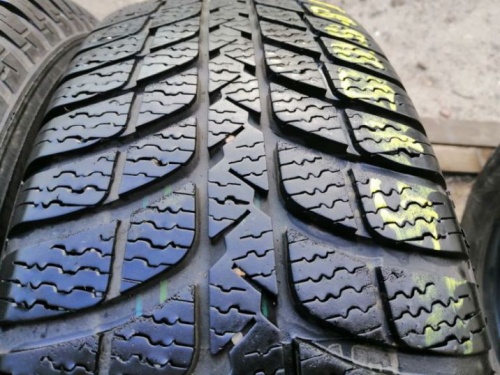 Шины Kumho I'Zen KW23 215/65 R16 -- б/у 6