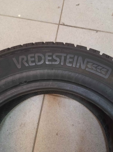 Шины Vredestein Arctrac 195/65 R15 -- б/у 5