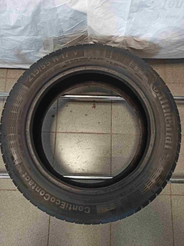 Шины Continental ContiEcoContact 5 215/55 R17 -- б/у 5