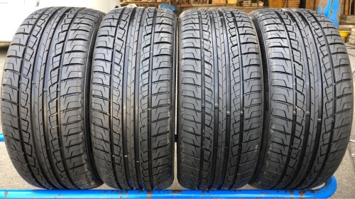 Шины Roadstone CP641 235/55 R17 -- б/у 5