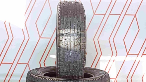 Шины Yokohama Ice Guard IG20 215/65 R16 -- б/у -