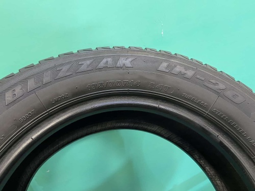 Шины Bridgestone Blizzak LM-20 175/70 R14 -- б/у 5