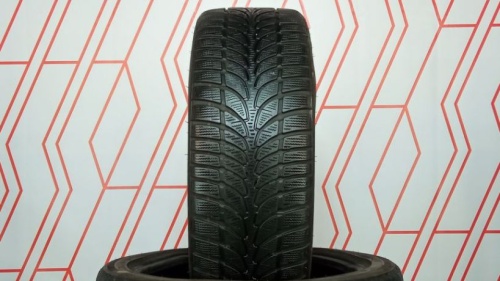 Шины Bridgestone Blizzak LM-32 225/45 R18 -- б/у 5