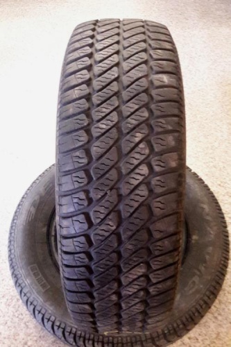 Шины Debica Navigator 185/70 R13 -- б/у 3.5