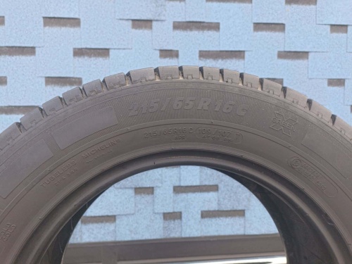 Шины Michelin Agilis 215/65 R16C -- б/у 6