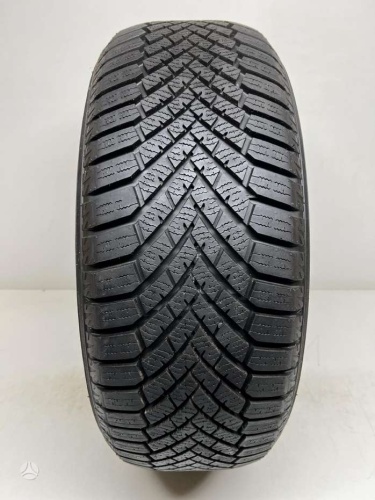 Шины Yokohama BluEarth Winter V906 205/60 R15 -- б/у 5