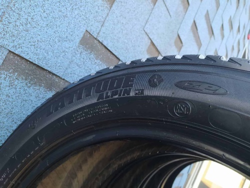 Шины Michelin Latitude Alpin LA2 255/50 R19 -- б/у 6