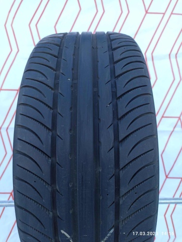 Шины Kumho Ecsta SPT KU31 185/55 R15 -- б/у 5.5