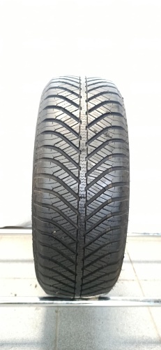 Шины Goodyear Vector 4Seasons GEN-2 185/55 R15 -- б/у 6