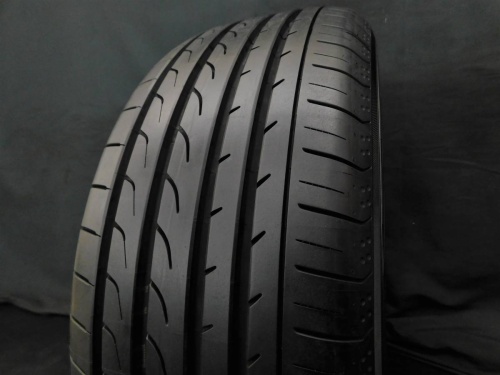 Шины Yokohama Bluearth RV-02 215/60 R17 96H