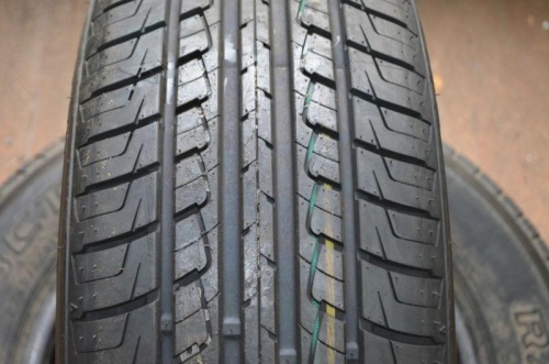 Шины Roadstone CP641 235/55 R17 -- б/у 5