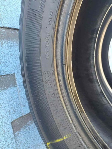 Шины Firestone VanHawk Winter 205/65 R16C -- б/у 5