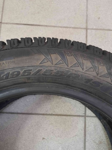 Шины Pirelli Winter Carving edge 195/55 R15 -- б/у 5