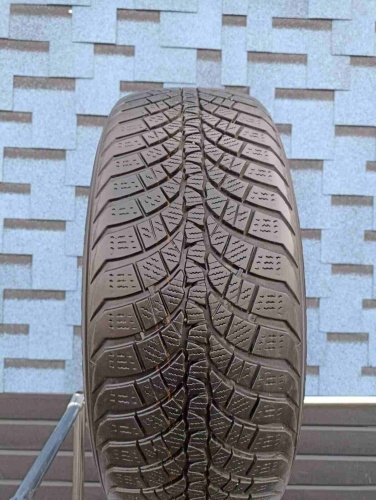 Шины Kumho WinterCraft WP71 215/55 R17 -- б/у 6