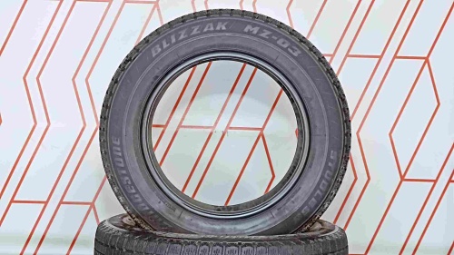 Шины Bridgestone Blizzak MZ-03 205/65 R16 -- б/у -