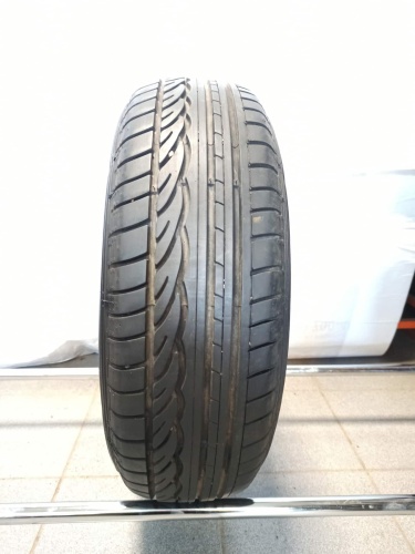 Шины Dunlop SP Sport 01 185/65 R15 -- б/у 3.5