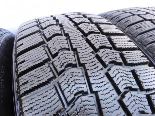 Шины Pirelli Winguard Ice Plus 195/55 R15 -- б/у 6