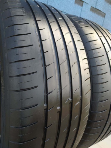 Шины Nexen N'Fera SU1 215/55 R17 -- б/у 5